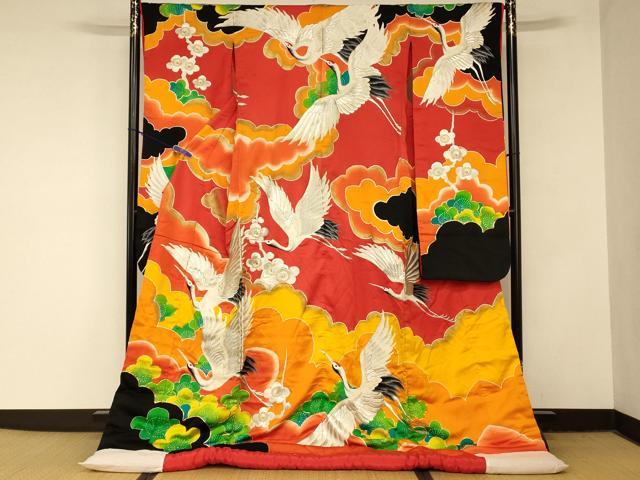 平和屋本店●色打掛　和装　婚礼　結婚式　花嫁　神社挙式　駒刺繍　飛鶴枝梅雲取り文　金彩　金銀糸　逸品　AABM0841fw