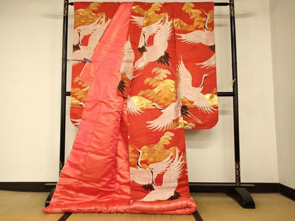 平和屋本店●色打掛　和装　婚礼　結婚式　花嫁　神社挙式　唐織　飛鶴山重ね松文　金糸　逸品　AABM0848fw