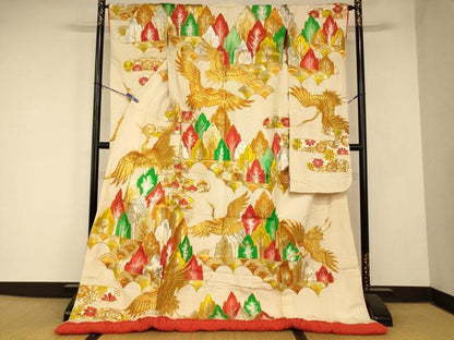 平和屋本店●色打掛　和装　婚礼　結婚式　花嫁　神社挙式　駒刺繍　飛鶴樹林文　松　金銀糸　逸品　AABM0859fw
