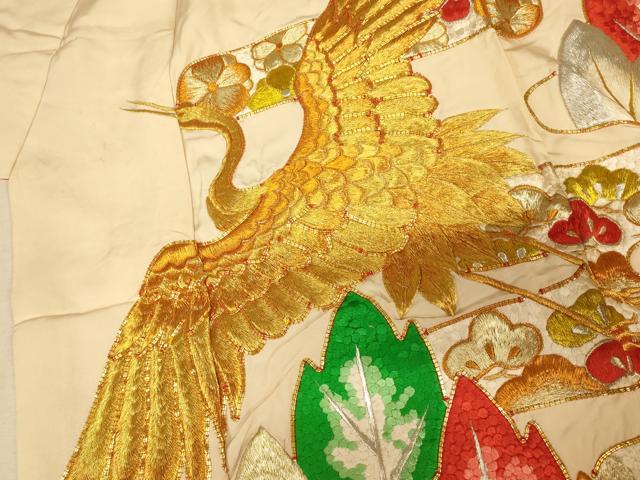 平和屋本店●色打掛　和装　婚礼　結婚式　花嫁　神社挙式　駒刺繍　飛鶴樹林文　松　金銀糸　逸品　AABM0859fw