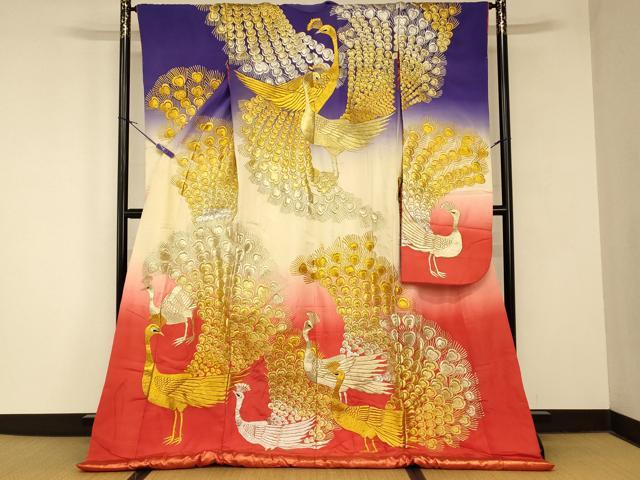 平和屋本店●色打掛　和装　婚礼　結婚式　花嫁　神社挙式　刺繍　孔雀霞文　暈し染め　金銀糸　逸品　AABM0860fw