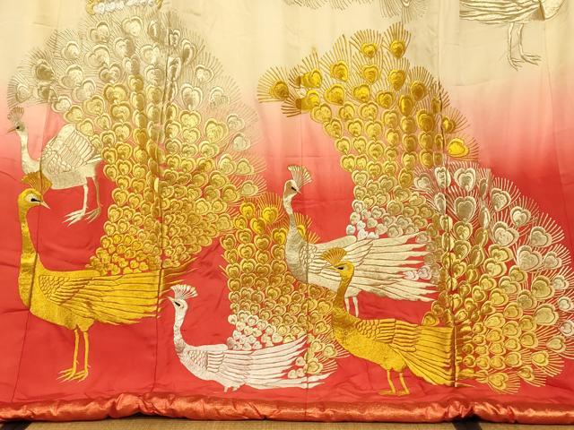 平和屋本店●色打掛　和装　婚礼　結婚式　花嫁　神社挙式　刺繍　孔雀霞文　暈し染め　金銀糸　逸品　AABM0860fw