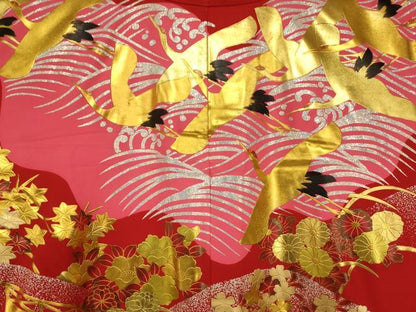 平和屋本店●本手描友禅作家　秋山章　色打掛　和装　婚礼　結婚式　花嫁　神社挙式　飛鶴御所車草花文　金銀糸　逸品　AABM0881fw