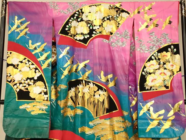 平和屋本店●本手描友禅作家　秋山章　色打掛　和装　婚礼　結婚式　花嫁　神社挙式　飛鶴四季花地紙文　松　金銀彩　AABM0884fw