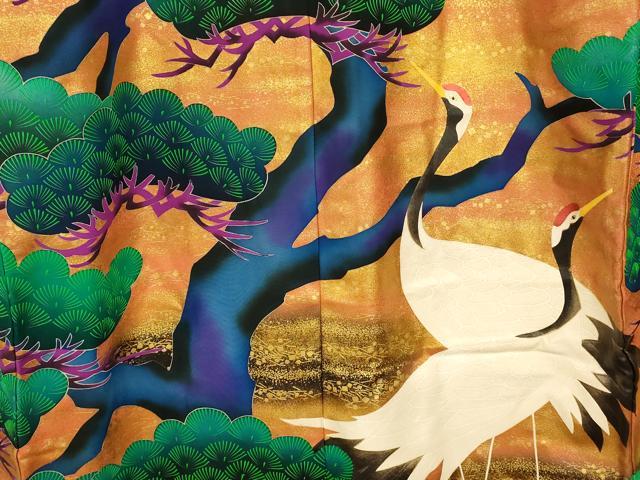 平和屋本店●本手描友禅作家　秋山章　色打掛　和装　婚礼　結婚式　花嫁　神社挙式　群れ鶴草花松文　暈し染め　金彩　逸品　AABM0888fw