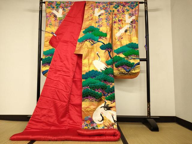 平和屋本店●本手描友禅作家　秋山章　色打掛　和装　婚礼　結婚式　花嫁　神社挙式　群れ鶴草花松文　暈し染め　金彩　逸品　AABM0888fw