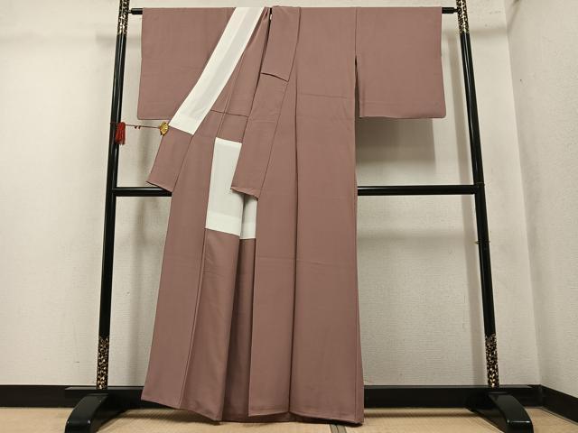 平和屋着物●上質な色無地　宗伝唐茶色　背抜き仕立て　正絹　逸品　AABM1122ph