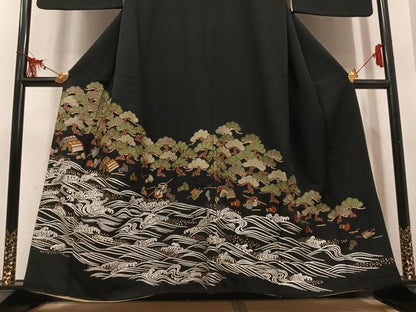 平和屋着物●豪華黒留袖　総刺繍　浜松文　金糸　正絹　逸品　AABM1134ph