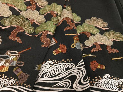 平和屋着物●豪華黒留袖　総刺繍　浜松文　金糸　正絹　逸品　AABM1134ph
