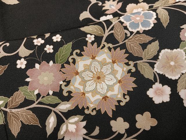 平和屋着物●豪華黒留袖　駒刺繍　花唐草文　金彩　正絹　逸品　AABM1187ph