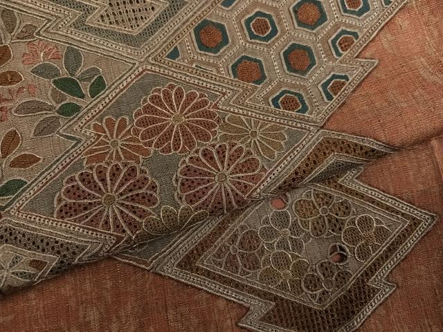 平和屋着物●中国三大刺繍　スワトウ刺繍　汕頭刺繍　総刺繍　訪問着　紬地　松皮菱草花文　正絹　逸品　AABM1203ph