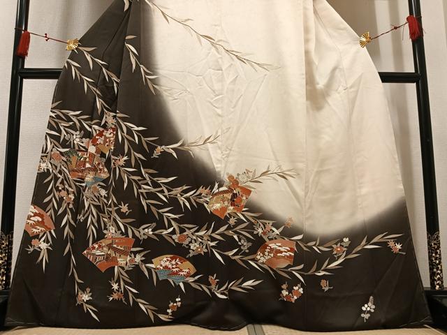 平和屋着物●訪問着　刺繍　地紙人物草花文　暈し染め　金彩　正絹　逸品　未使用　AABM1212ph