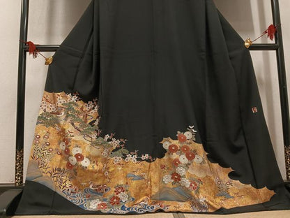 平和屋着物●豪華黒留袖　作家物　駒刺繍　花鳥文　金彩　正絹　逸品　AABM1222ph