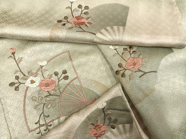 平和屋着物●訪問着　刺繍　扇面花文　暈し染め　金銀彩　正絹　逸品　AABM1244ph