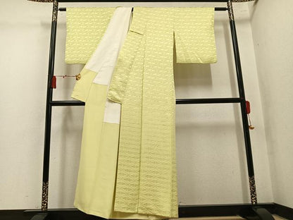 平和屋着物●上質な色無地　向い鶴地紋　桑草色　正絹　逸品　AABM1257ph