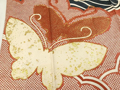 平和屋着物●豪華振袖　駒刺繍　雲重ね舞蝶文　金彩　正絹　逸品　AABM1267ph