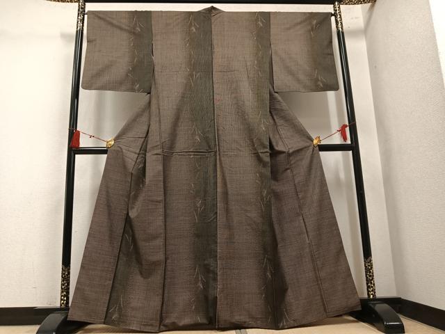 平和屋着物●本場大島紬　9マルキ　草花文　正絹　逸品　AABM1273ph
