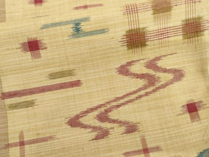 平和屋着物●上質な紬　琉球絣文様　正絹　逸品　AABM2089cs