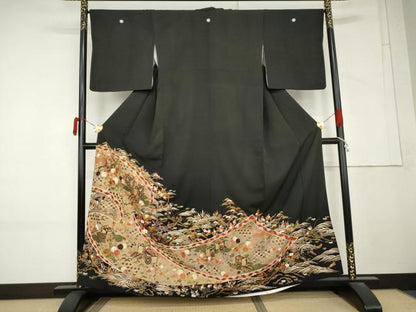 平和屋着物●中国三大刺繍　スワトウ刺繍　汕頭刺繍　総刺繍　黒留袖　御所車吉祥花文　金糸　正絹　逸品　AABM2126cs