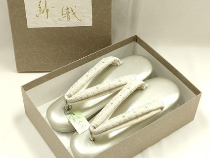 平和屋着物●和装小物　和装草履　紗織　鼻緒:ラインストーン　金銀糸　逸品　未使用　AABM2228ay