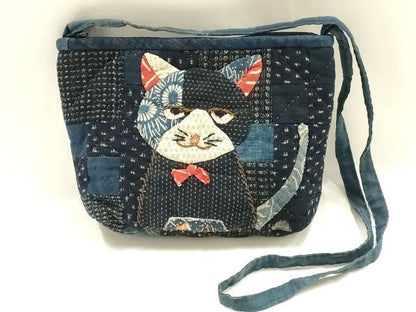 平和屋着物●和装小物　和装バッグ　久留米絣　ショルダーバッグ　パッチワーク　猫　綿　逸品　AABM2258ay