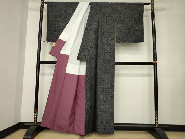 平和屋着物●本場大島紬　飾花文　黒地　正絹　逸品　AABM2408ck