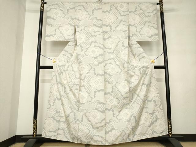 平和屋着物●本場大島紬　白大島　150亀甲　雲重ね花文　正絹　逸品　AABM2426ck