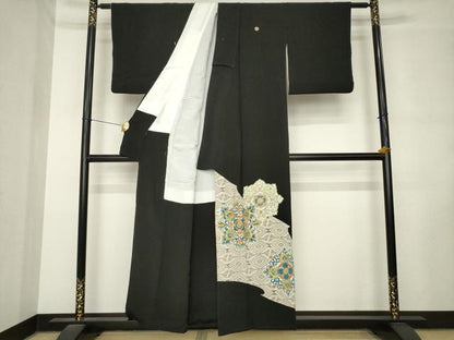 平和屋着物●豪華黒留袖　駒刺繍　双鶴飾花文　金彩　正絹　逸品　AABM2475ck