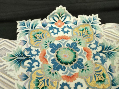 平和屋着物●豪華黒留袖　駒刺繍　双鶴飾花文　金彩　正絹　逸品　AABM2475ck