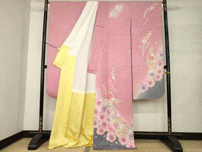平和屋着物●豪華振袖　駒刺繍　舞花文　金糸　ロング丈　正絹　逸品　AABM2514ck