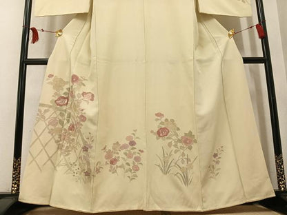 平和屋着物●中国三大刺繍　スワトウ刺繍　汕頭刺繍　総刺繍　訪問着　草花文　正絹　逸品　AABM2523ph