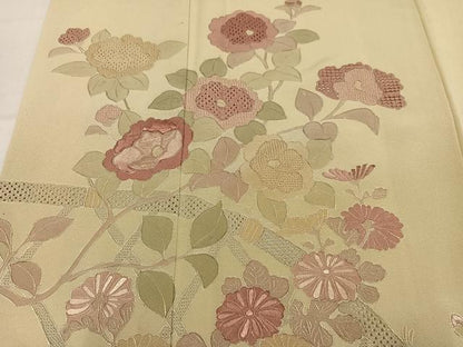 平和屋着物●中国三大刺繍　スワトウ刺繍　汕頭刺繍　総刺繍　訪問着　草花文　正絹　逸品　AABM2523ph