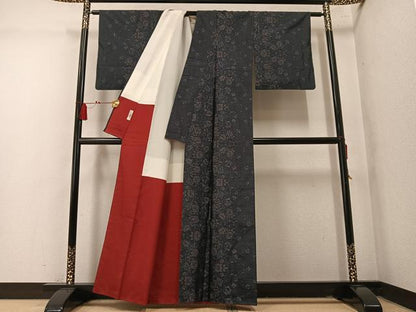 平和屋着物●本場大島紬　草花文　やまと誂製　正絹　逸品　AABM2538ph