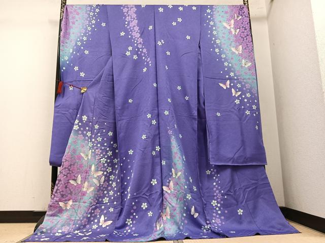 平和屋着物●豪華振袖　刺繍　花蝶文　暈し染め　金糸　金通し地　丹後ちりめん　仮絵羽　逸品　未使用　AABM2541ph