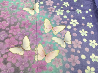 平和屋着物●豪華振袖　刺繍　花蝶文　暈し染め　金糸　金通し地　丹後ちりめん　仮絵羽　逸品　未使用　AABM2541ph