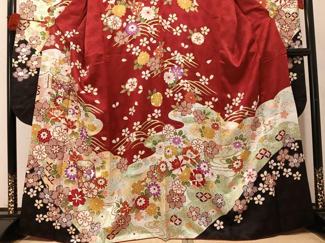 平和屋着物●豪華振袖　駒刺繍　貝桶花文　金彩　正絹　逸品　AABM2545ph