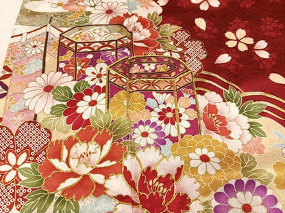 平和屋着物●豪華振袖　駒刺繍　貝桶花文　金彩　正絹　逸品　AABM2545ph