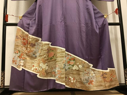 平和屋着物●創業460年・千總　色留袖　駒刺繍　草花文　金銀彩　正絹　逸品　AABM2549ph