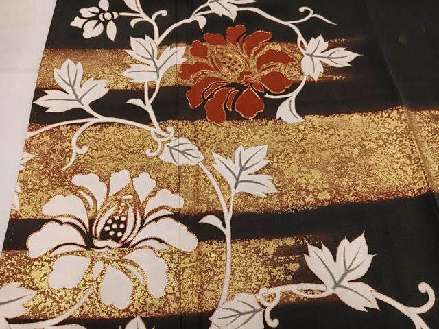 平和屋着物●豪華黒留袖　駒刺繍　草花文　金彩　正絹　逸品　AABM2563ph