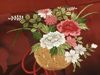 平和屋着物●豪華振袖　駒刺繍　草花文　暈し染め　金糸　ロング丈　正絹　逸品　AABM2588ph