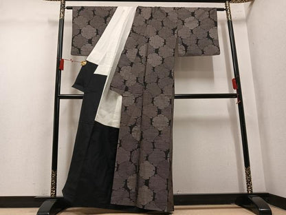 平和屋着物●本場大島紬　7マルキ　雪輪文　正絹　逸品　AABM2594ph
