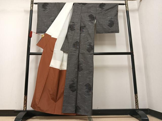 平和屋着物●本場大島紬　7マルキ　風景文　証紙付き　久野織物謹製　正絹　逸品　未使用　AABM2655ph