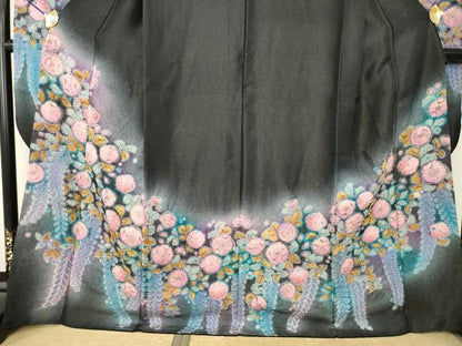 平和屋着物●豪華振袖　作家物　辻が花　絞り　舞花文　暈し染め　黒地　銀通し地　正絹　逸品　AABM2967ck