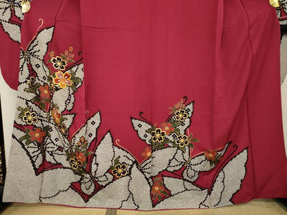 平和屋着物●豪華振袖　駒刺繍　舞花文　正絹　逸品　AABM3014ck