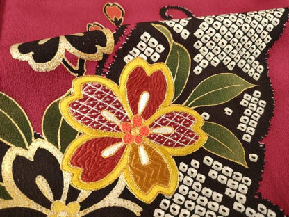 平和屋着物●豪華振袖　駒刺繍　舞花文　正絹　逸品　AABM3014ck
