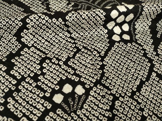 平和屋着物●豪華振袖　総絞り　草花文　黒地　正絹　逸品　AABM3043ck