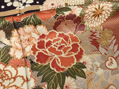 平和屋着物●豪華振袖　駒刺繍　花丸文　暈し染め　金彩　ロング丈　正絹　逸品　AABM3073ck