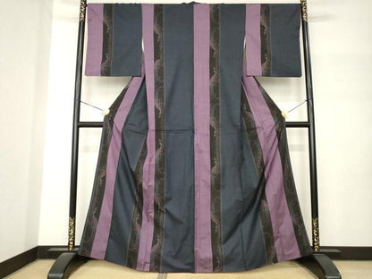 平和屋着物●本場大島紬　7マルキ　鳳凰間道　正絹　逸品　AABM3077ck