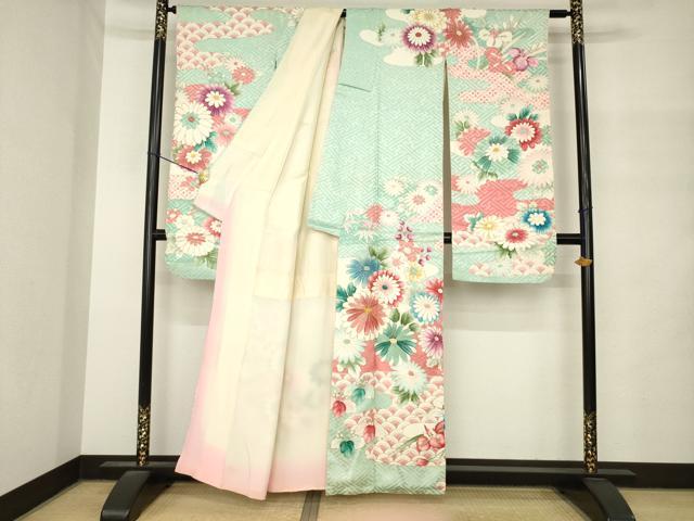 平和屋着物●豪華振袖　駒刺繍　草花文　金彩　正絹　逸品　AABM3080ck