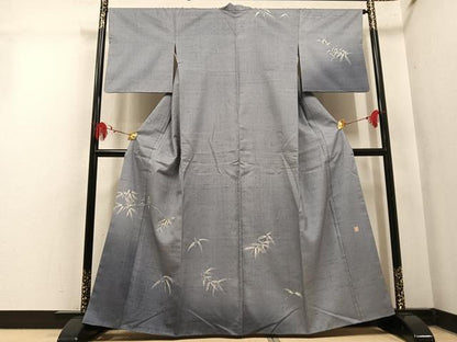 平和屋着物●訪問着　作家物　山口敬三　紬地　刺繍　ろうけつ染　雀　暈し染め　正絹　逸品　AABM3320ph